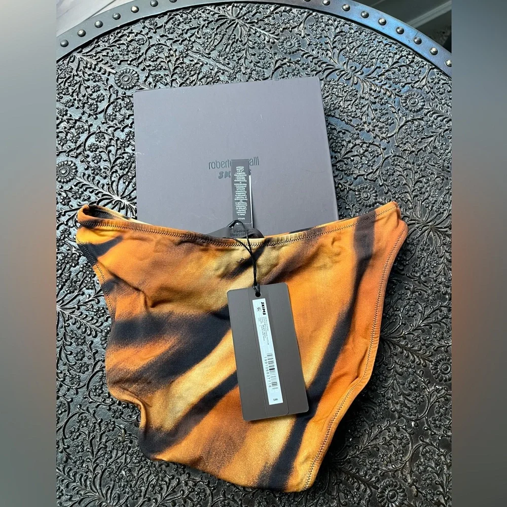 SKIMS X ROBERTO CAVALLI DIPPED MID COVERAGE BIKINI BOTTOM TIGER FACE PRINT S